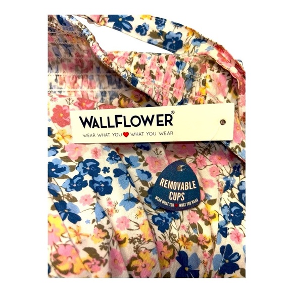 Wallflower Sundress Women’s Floral Padded Adjustable Spaghetti Straps Smocked 3X - Picture 7 of 9